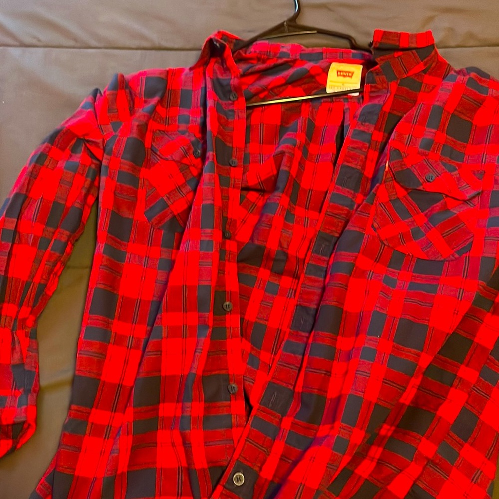 Xl mens Levi’s red black flannel